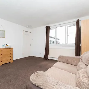 Bed & Breakfast Move Estates - Multiple, London